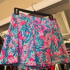 Lilly Pulitzer Luxletic Skort in pink/multicolor. Size small